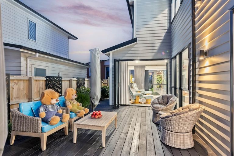 Photo of property in 9 Habitat Place, Hobsonville, Auckland, 0616
