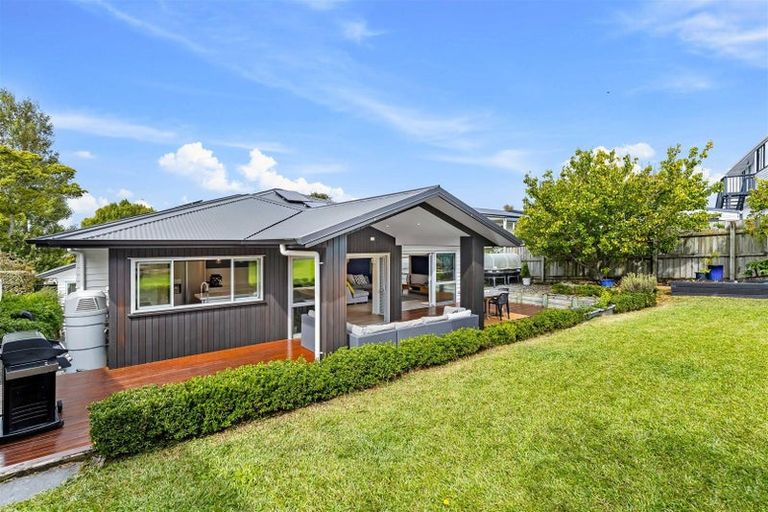 Photo of property in 21 Alexandra Street, Riverhead, 0820