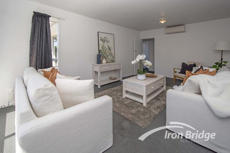 Photo of property in 33 Lamorna Road, Parklands, Christchurch, 8083