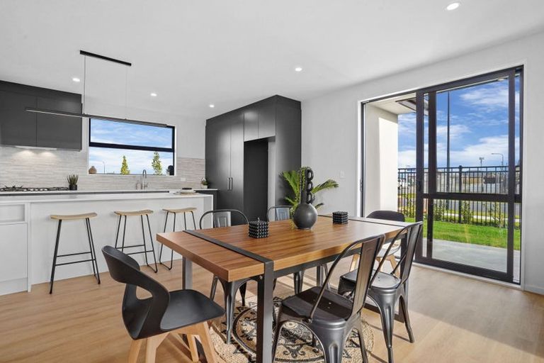 Photo of property in 28 Drylands Drive, Rolleston, 7614