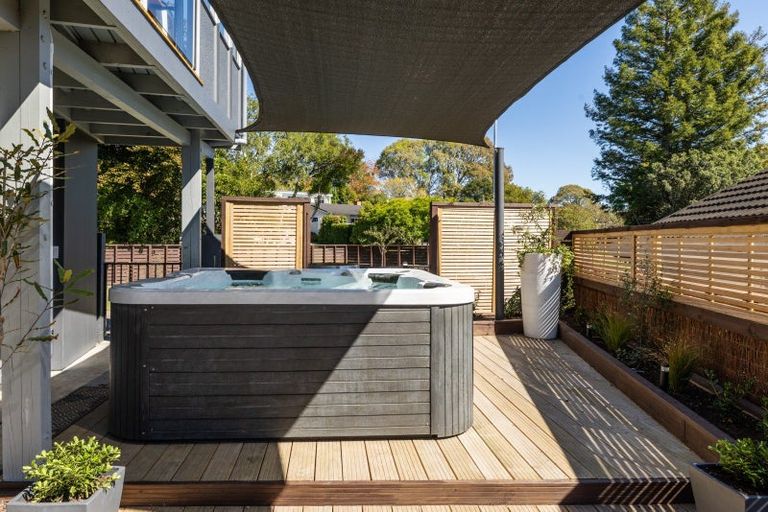 Photo of property in 37 Tauroa Road, Havelock North, 4130
