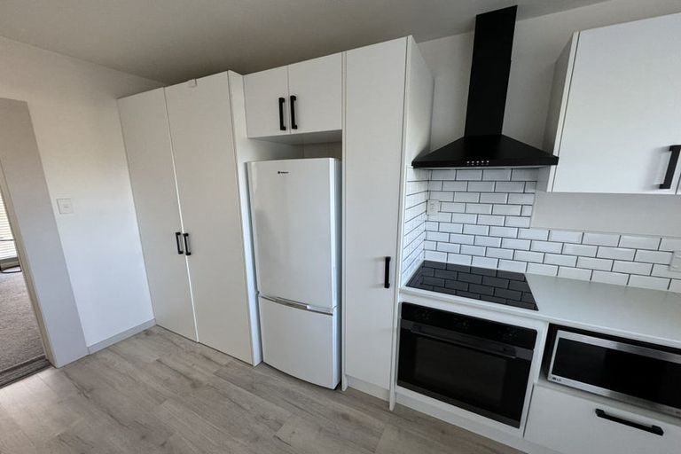 Photo of property in 2/32 Mona Vale Avenue, Riccarton, Christchurch, 8011