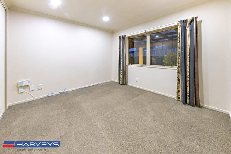 Photo of property in 23 Milson Drive, Papakura, 2110