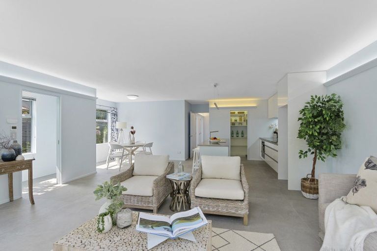 Photo of property in 64 Hewitts Road, Merivale, Christchurch, 8014