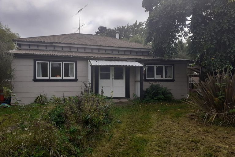 Photo of property in 15 High Street, Hawarden, 7385