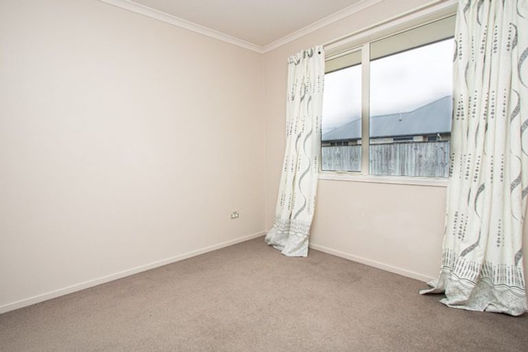 Photo of property in 10 Madison Street, Cambridge, 3434