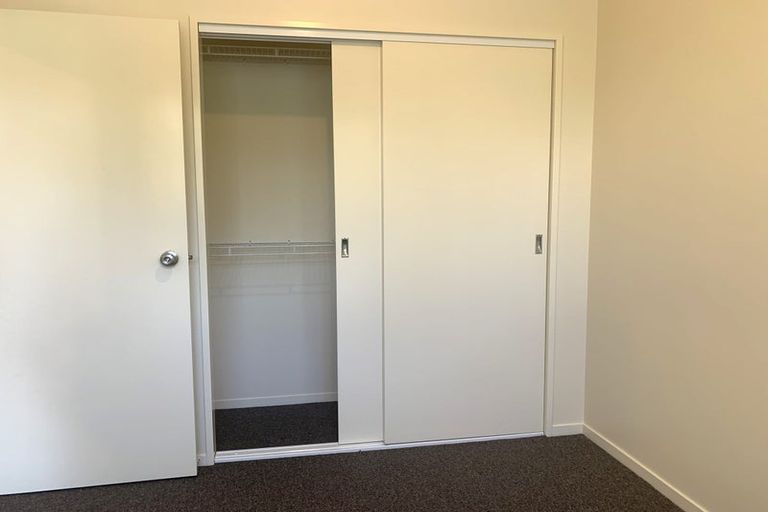 Photo of property in 15/242 Great North Road, Henderson, Auckland, 0612