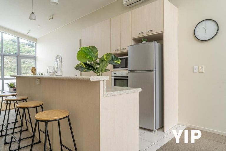 Photo of property in 5/9 Broderick Road, Johnsonville, Wellington, 6037