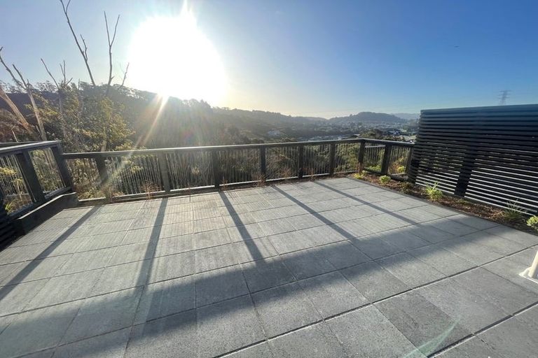 Photo of property in 34 Holystone Road, Whitby, Porirua, 5024