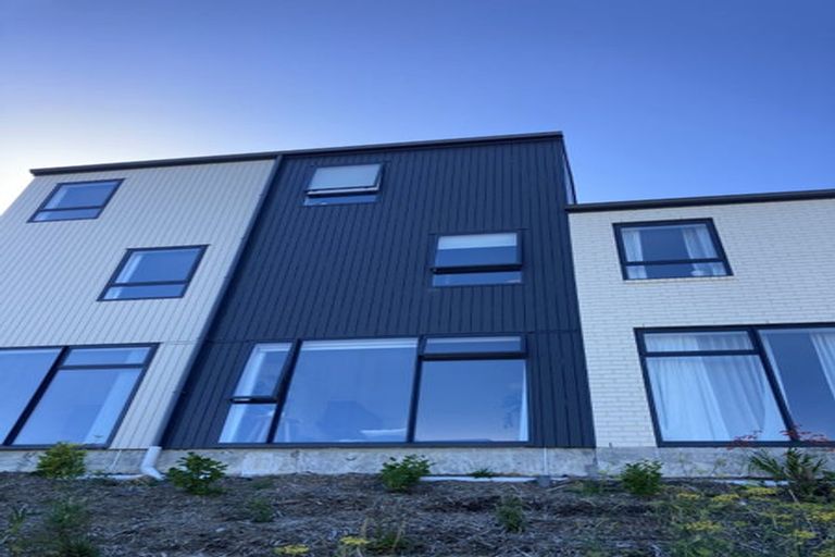 Photo of property in 129 Sunnyside Road, Sunnyvale, Auckland, 0612
