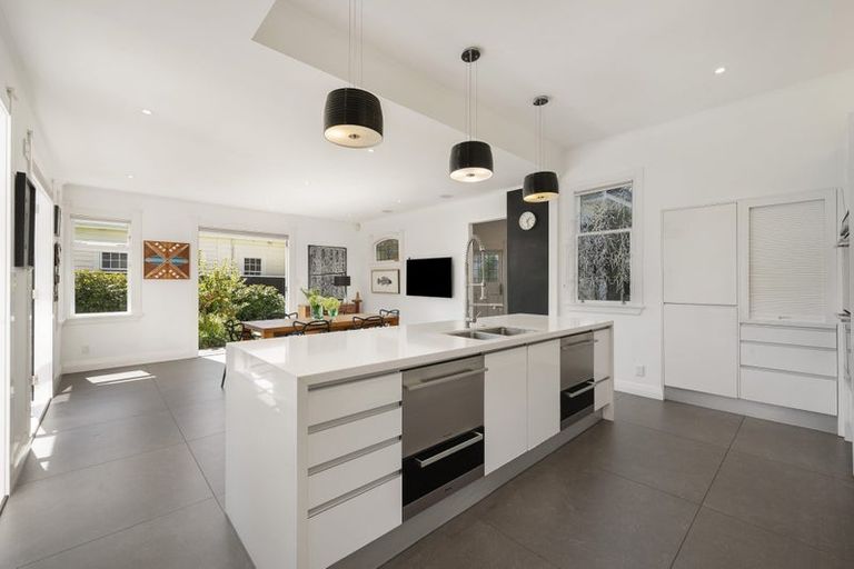 Photo of property in 47 Dundas Street, Seatoun, Wellington, 6022