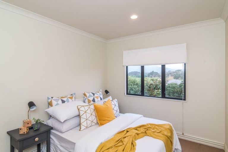 Photo of property in 9 Shearwater Rise, Paraparaumu Beach, Paraparaumu, 5032