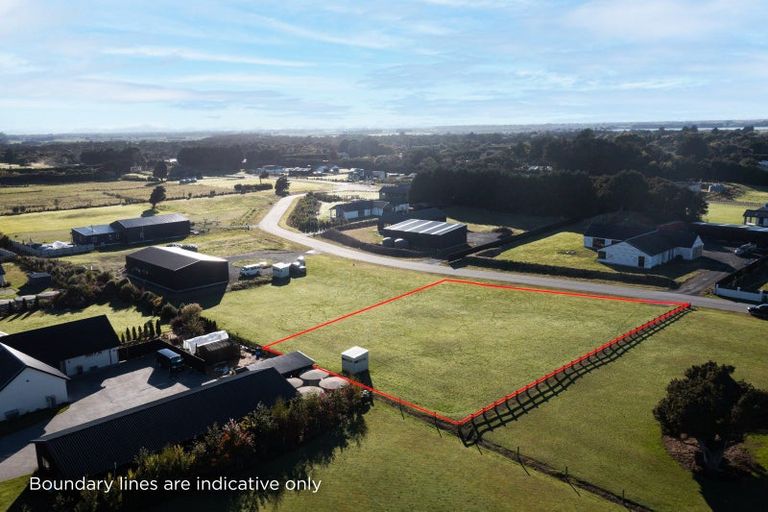 Photo of property in 48 Ochail Way, Otatara, 9879