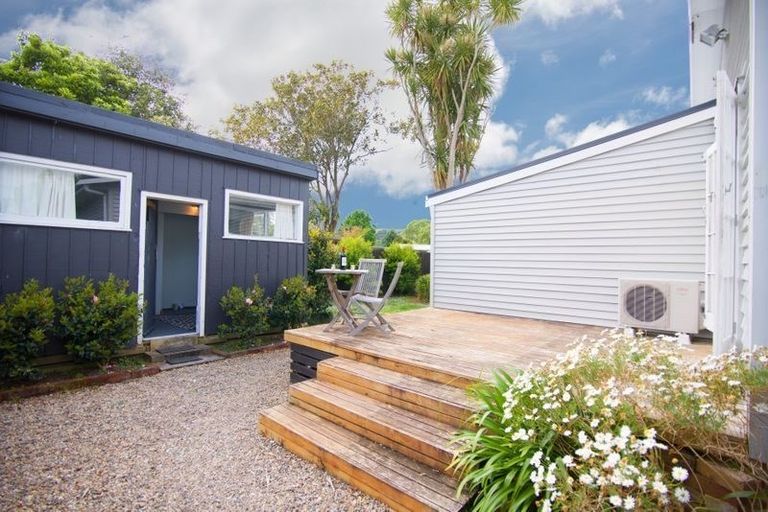 Photo of property in 46 Awaroa Road, Helensville, 0800