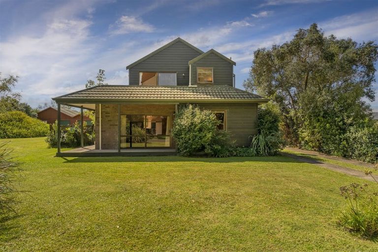 Photo of property in 93 Robinson Road, Whitianga, 3510