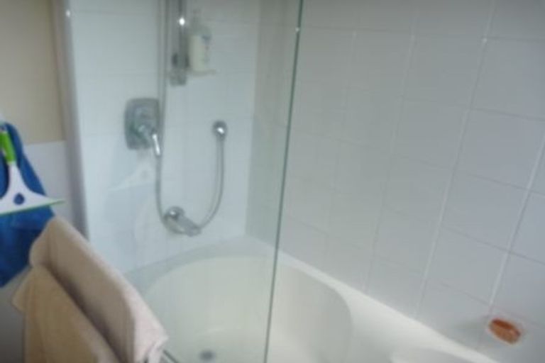 Photo of property in 22 Catrina Avenue, Birkenhead, Auckland, 0626