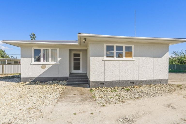 Photo of property in 16 Ruawai Wharf Road, Ruawai, 0530