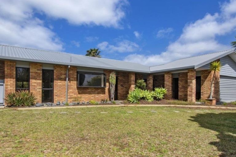 Photo of property in 53 George Point Road, Onerahi, Whangarei, 0110