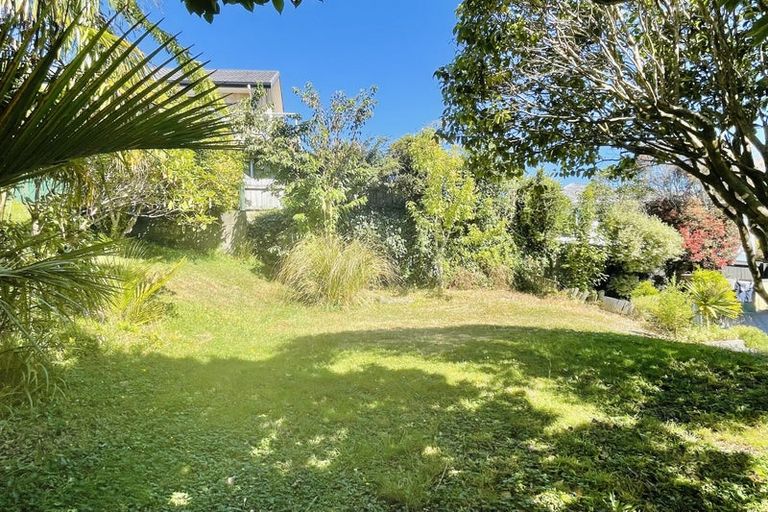 Photo of property in 89 Taylor Terrace, Tawa, Wellington, 5028