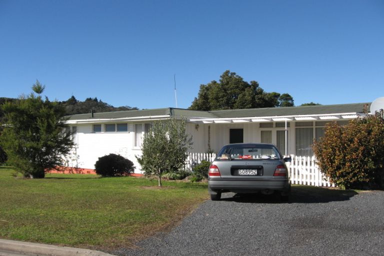 Photo of property in 8 Oneroa Road, Russell, 0202