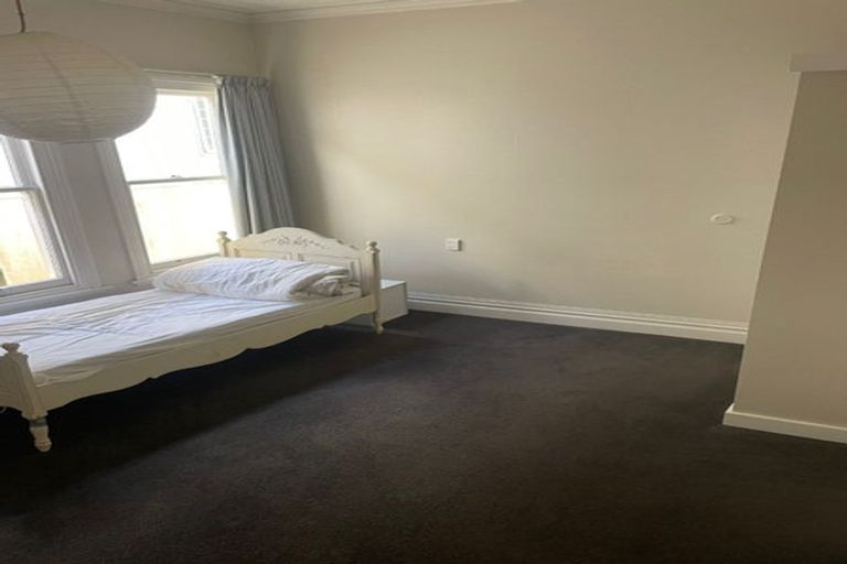 Photo of property in 1a Birkenhead Avenue, Birkenhead, Auckland, 0626