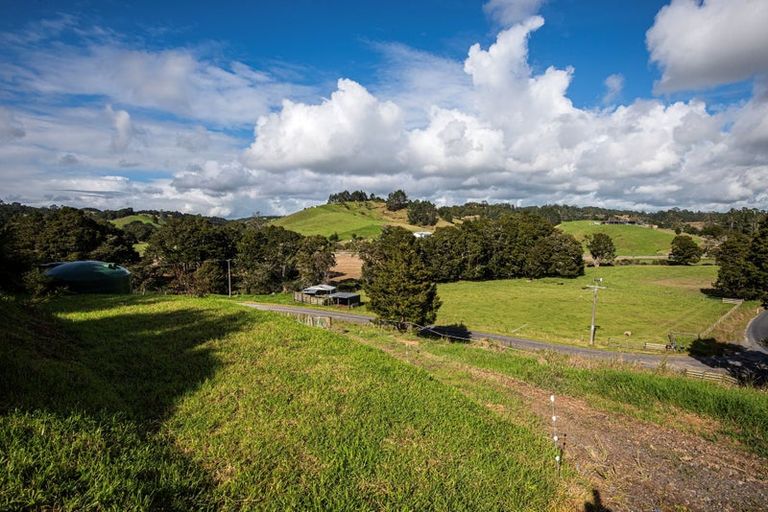 Photo of property in 362a Whananaki Road North, Opuawhanga, Hikurangi, 0181