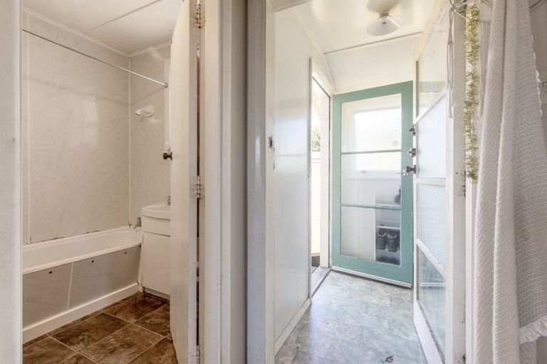 Photo of property in 1 Kowhai Place, Waipukurau, 4200