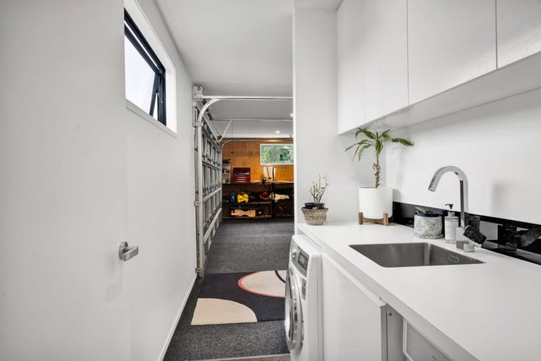 Photo of property in 23 Links Drive, Waiwhakaiho, New Plymouth, 4312