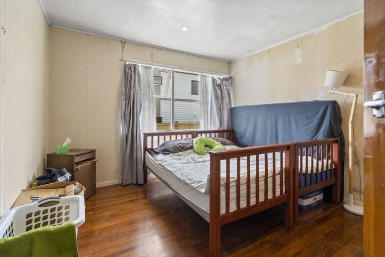 Photo of property in 145 Portage Road, New Lynn, Auckland, 0600