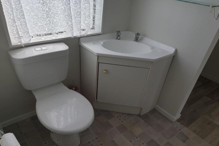 Photo of property in 57 Tainui Road, Titirangi, Auckland, 0604