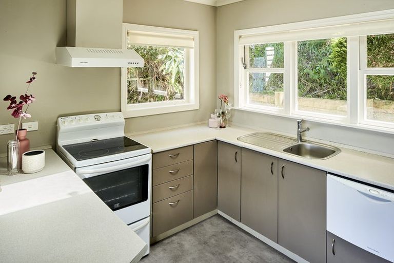 Photo of property in 60 Anne Street, Wadestown, Wellington, 6012