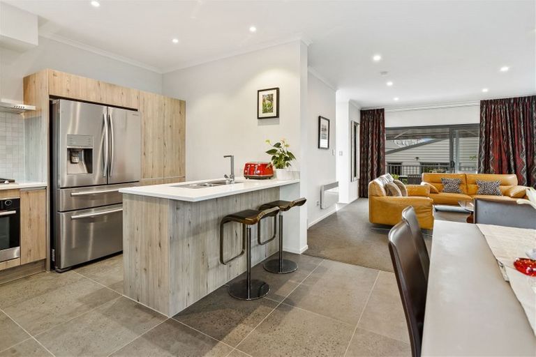 Photo of property in 186 Hobsonville Point Road, Hobsonville, Auckland, 0616