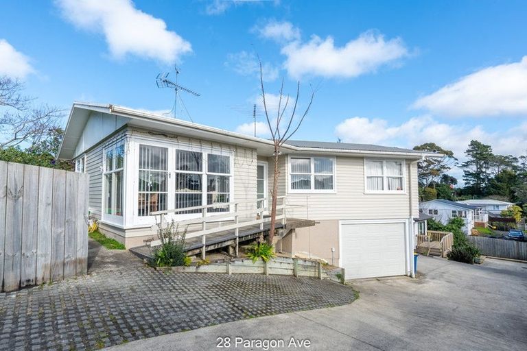 Photo of property in 28 Paragon Avenue, Beach Haven, Auckland, 0626