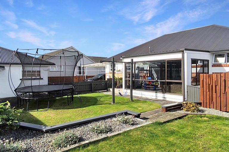 Photo of property in 77 Fraser Crescent, Elderslea, Upper Hutt, 5018