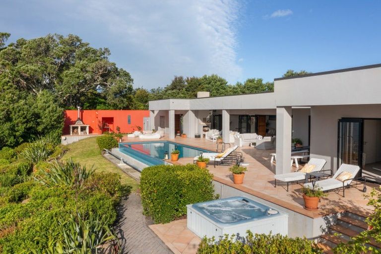 Photo of property in 73 Radar Road, Hot Water Beach, Whitianga, 3591