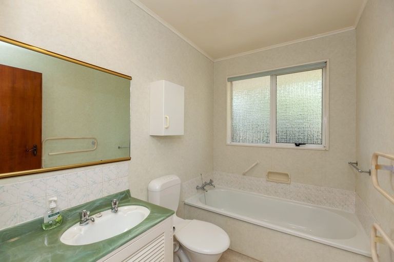 Photo of property in 87 Ngaio Road, Waikanae, 5036