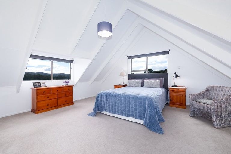 Photo of property in 6 Puketiro Place, Paihia, 0200