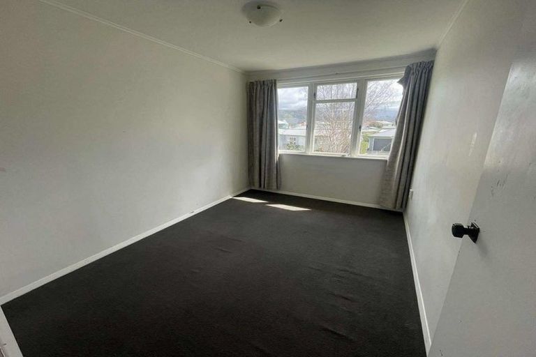 Photo of property in 39 Ruahine Street, Paraparaumu, 5032