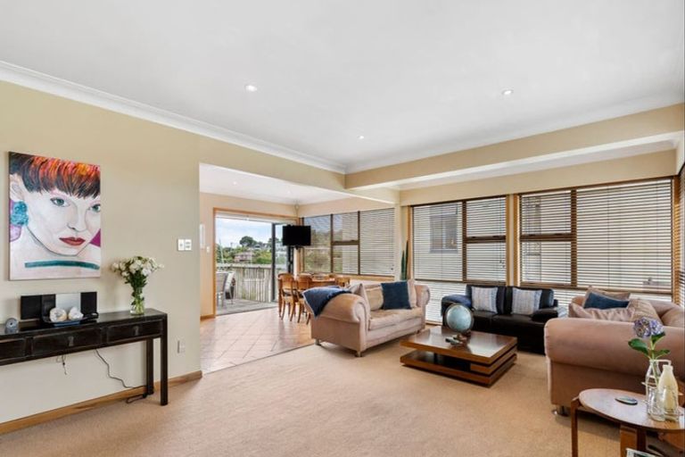 Photo of property in 24 Kerswill Place, Pakuranga, Auckland, 2010