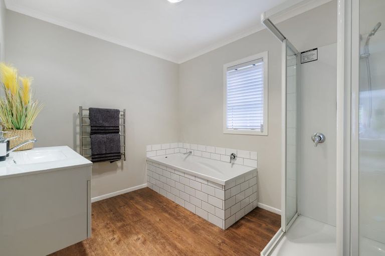 Photo of property in 40r Stonebridge Way, Pyes Pa, Tauranga, 3112