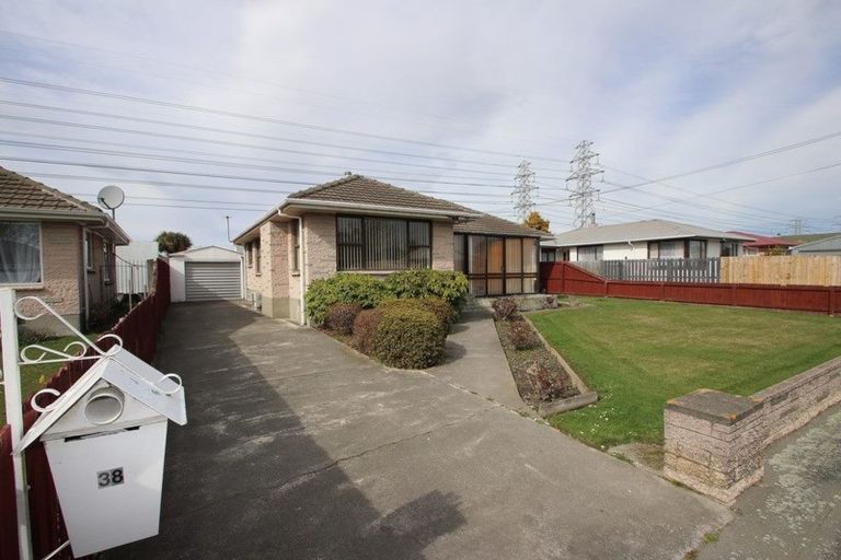 Photo of property in 38 Bethel Crescent, Bishopdale, Christchurch, 8053