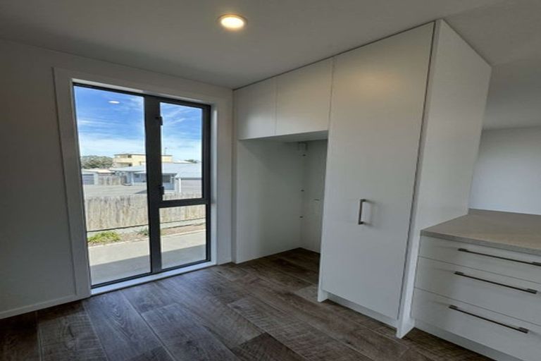 Photo of property in 4/246 Marine Parade, New Brighton, Christchurch, 8061
