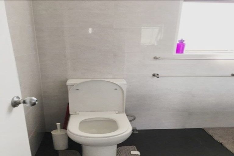Photo of property in 7 Elvira Place, Ranui, Auckland, 0612