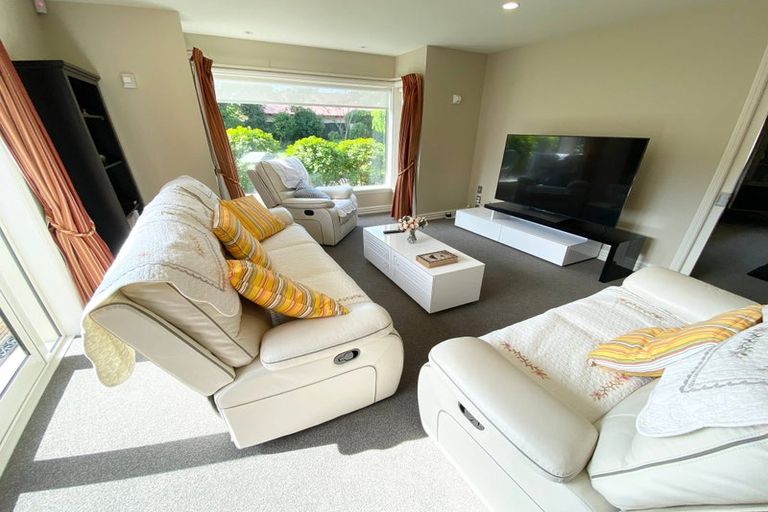 Photo of property in 25 Jane Deans Close, Riccarton, Christchurch, 8011