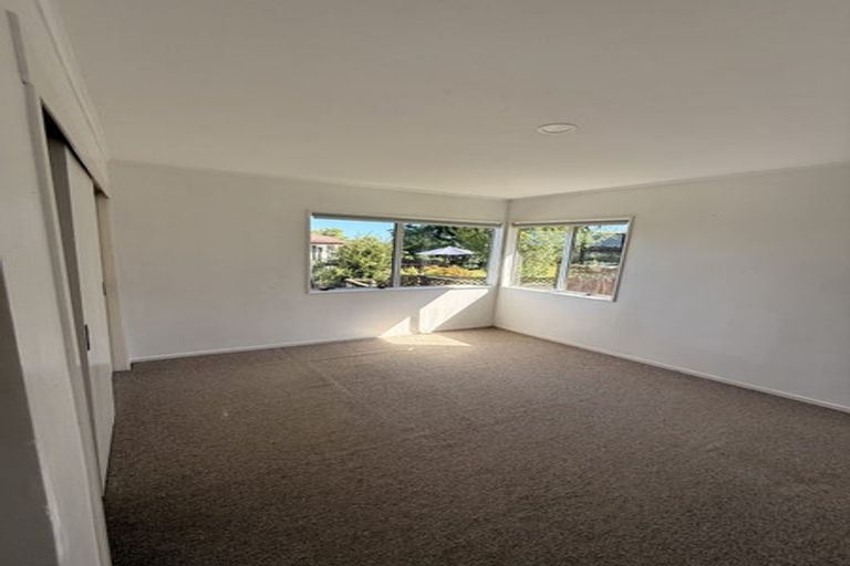 Photo of property in 158 Aviemore Drive, Highland Park, Auckland, 2010