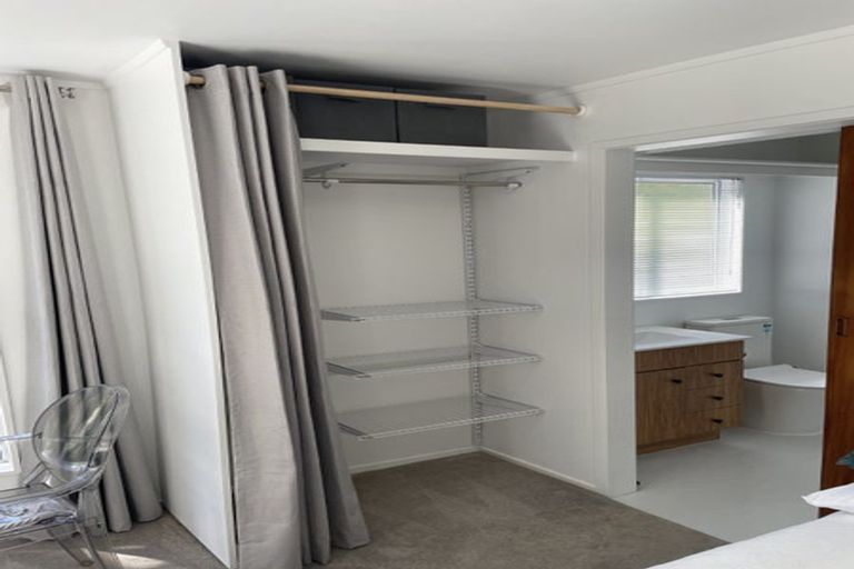 Photo of property in 106 Scenic Drive, Titirangi, Auckland, 0604