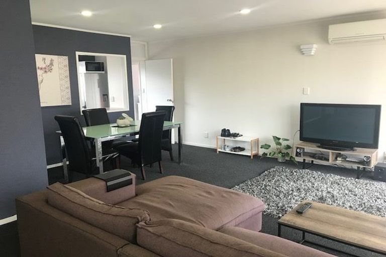 Photo of property in 2/131 Union Road, Howick, Auckland, 2014
