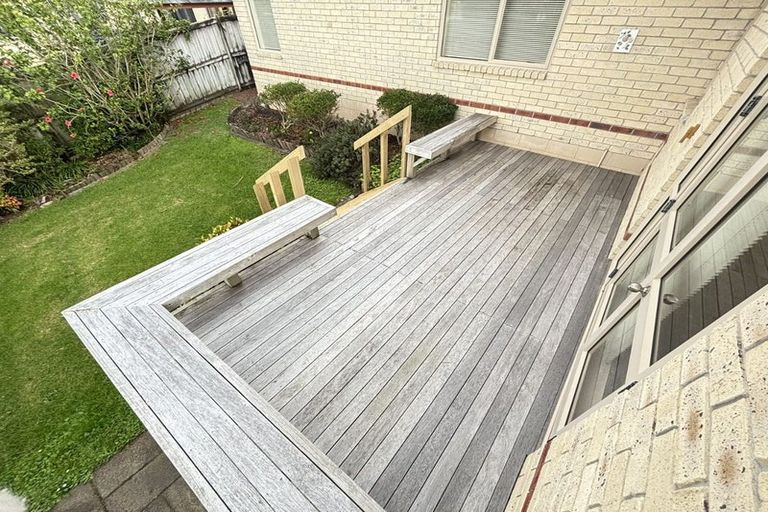 Photo of property in 8 Rosebay Rise, Henderson, Auckland, 0610