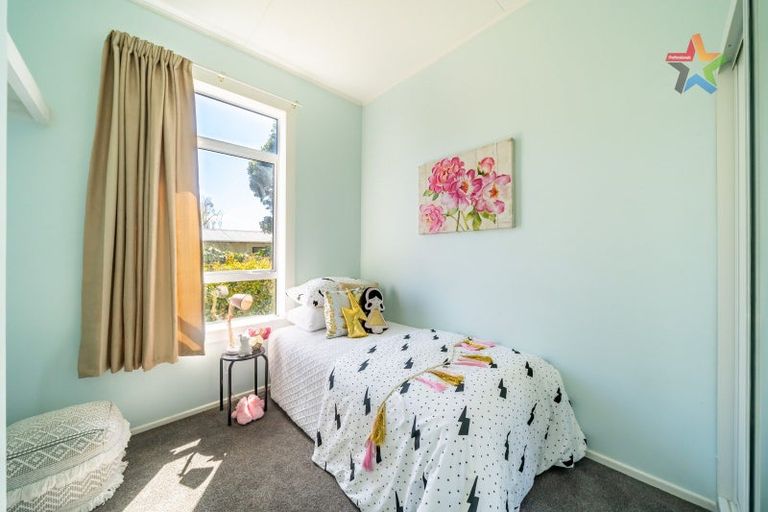 Photo of property in 8b Awamutu Grove, Waiwhetu, Lower Hutt, 5010
