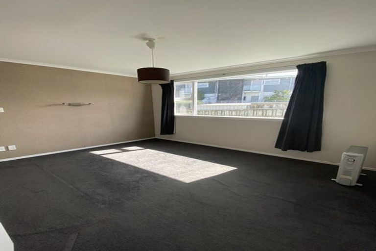 Photo of property in 199u3 Newlands Road, Newlands, Wellington, 6037